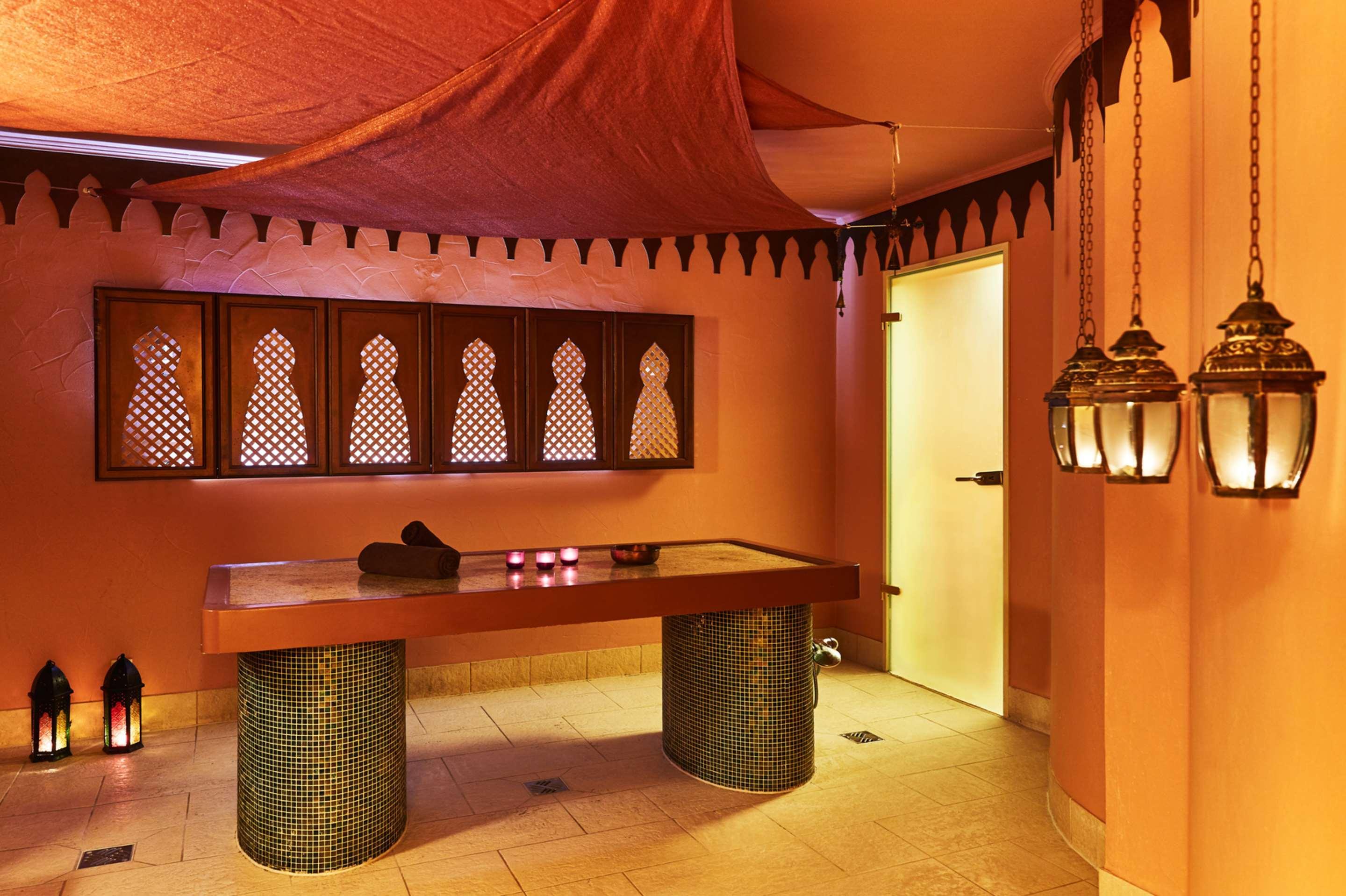 فندق وسبا شتيجنبرجر باد بيرمونت المظهر الخارجي الصورة The spa at the Emirates Palace